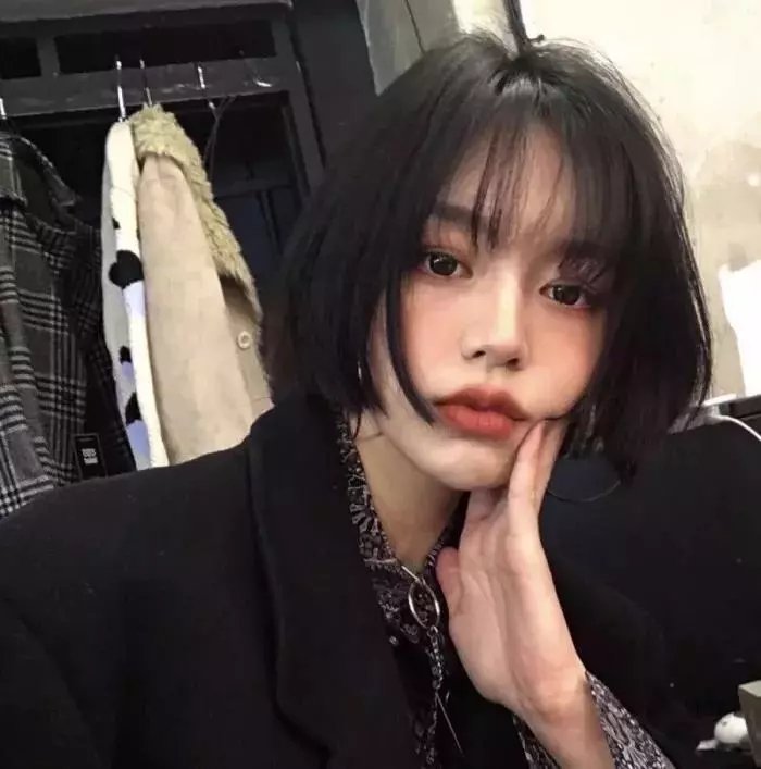我想变成鸟，所以跳起来